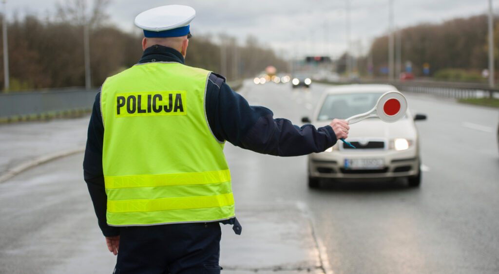 Czy policja może zatrzymać auto z wypożyczalni? Twoje prawa